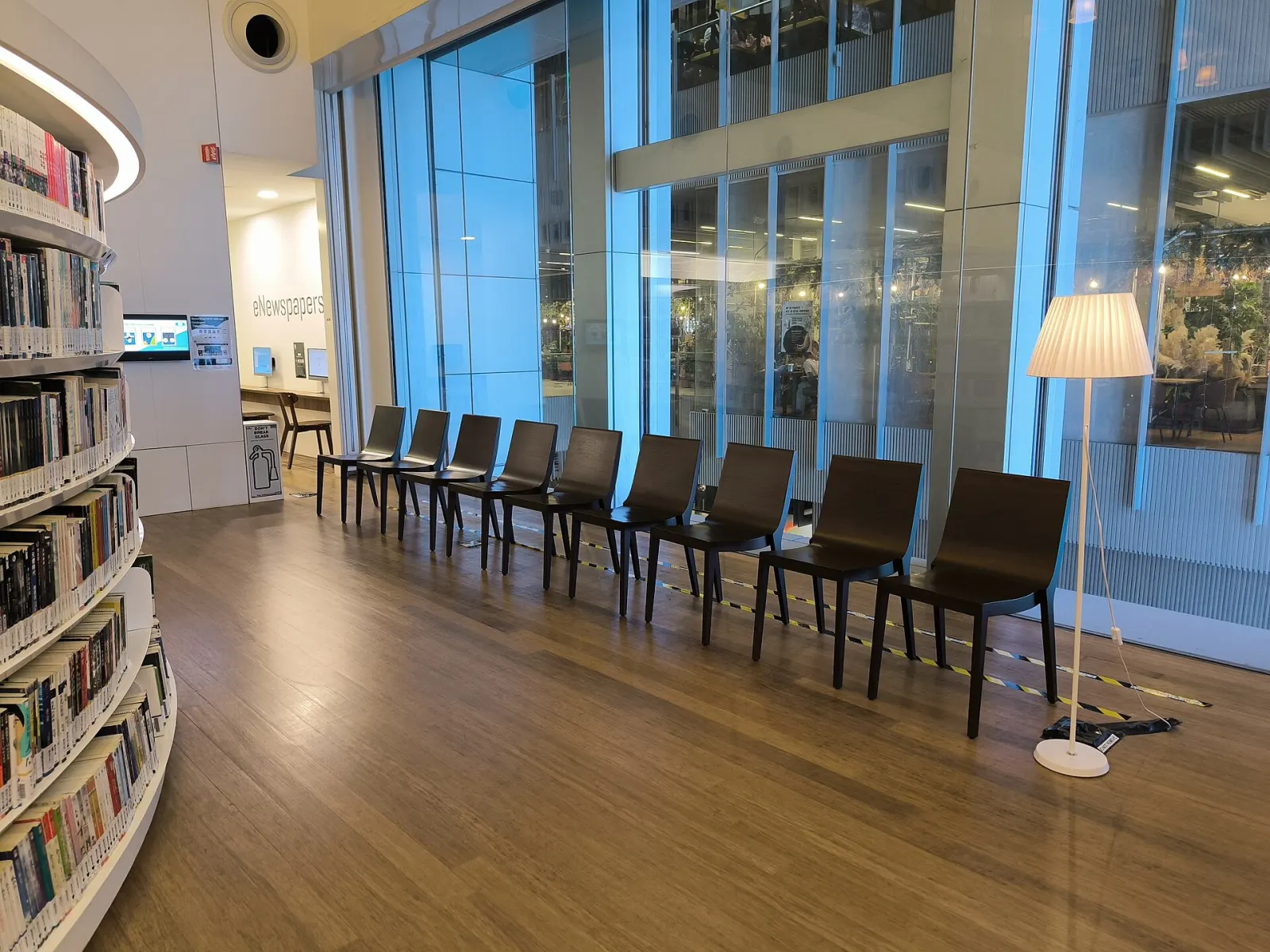 Corner view of Level 3 at library@orchard in Orchard Gateway.