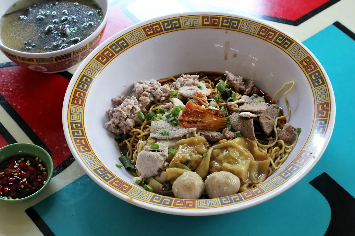 Bak chor mee served at Hill Street Tai Hwa Pork Noodle in Singapore.